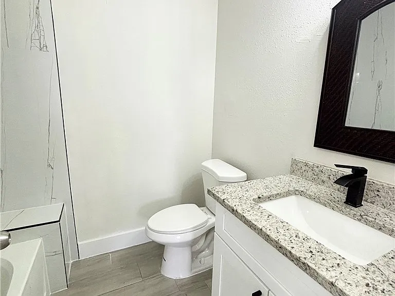 559 Wood Ave — Photo 11