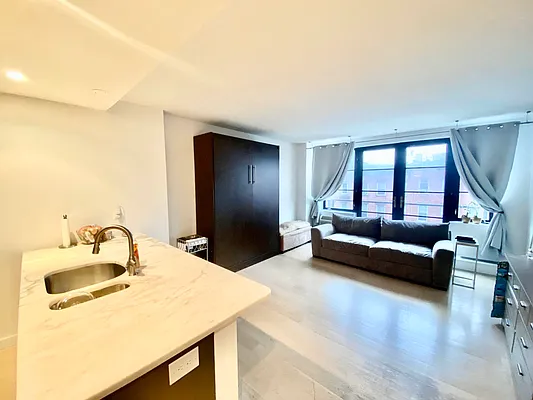 Rented by Realty Nerd | media 18