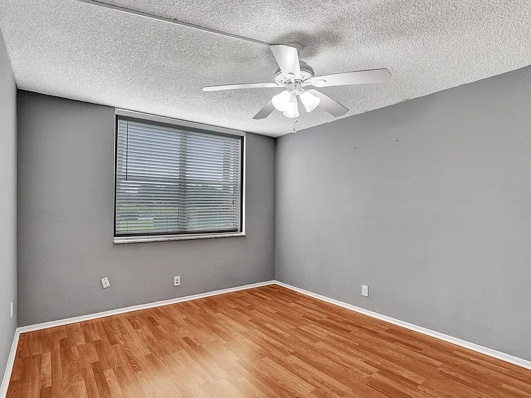 9460 Poinciana Pl #101 — Photo 12