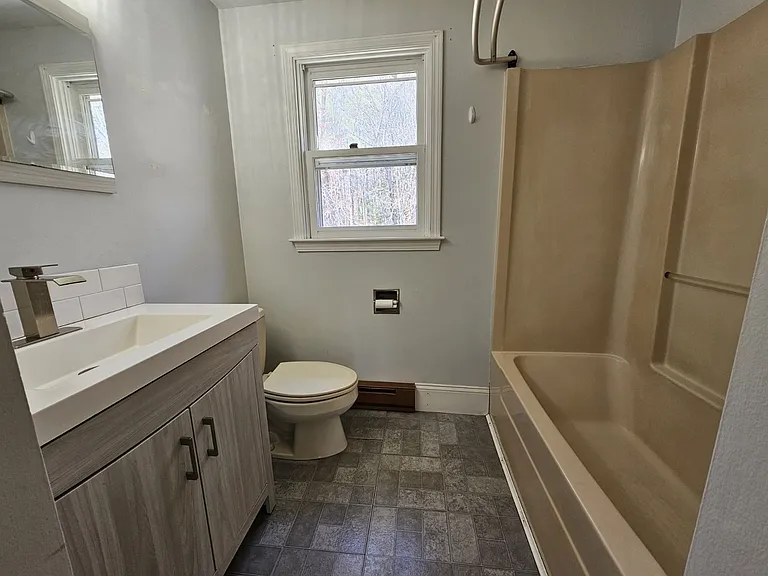 27 Candlewood Ln #B — Photo 13