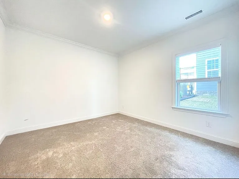 1452 Hazelnut Ridge Ln — Photo 12