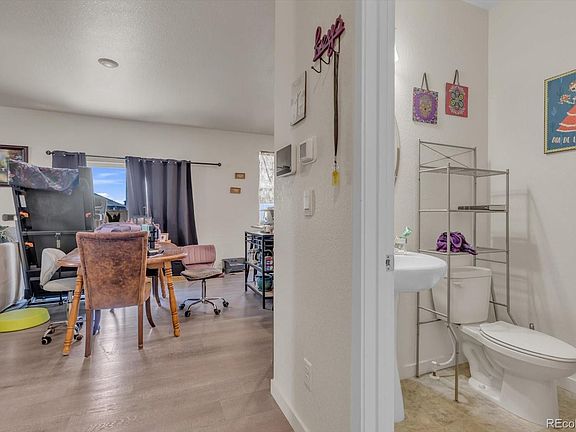 4th image of 2710 Wren Drive