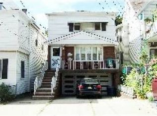 24 W 46th St, Bayonne, NJ 07002