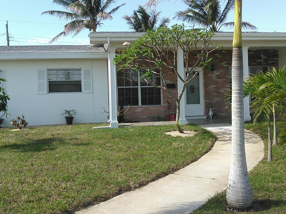 2nd image of 506 Royal Palm Blvd