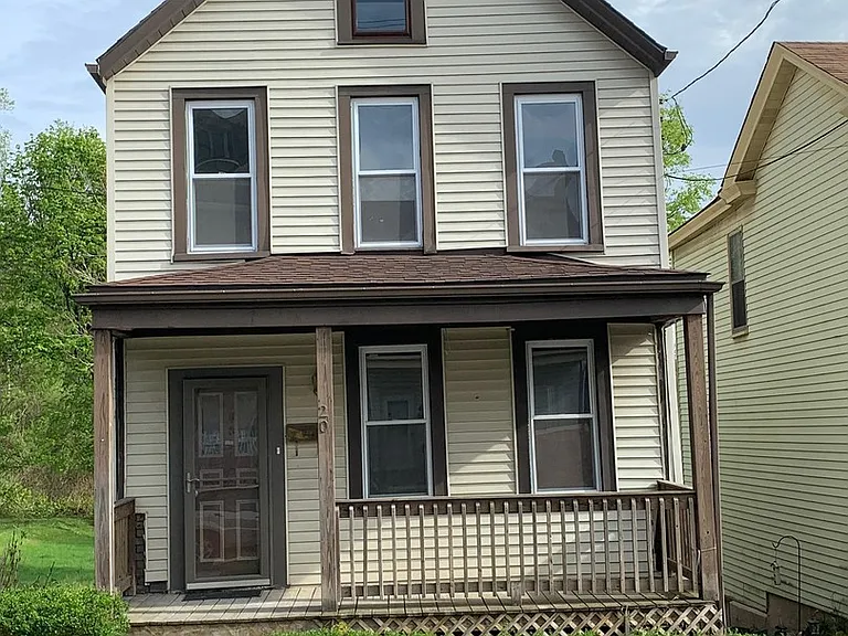 20 Sylvania Ave — Photo 1