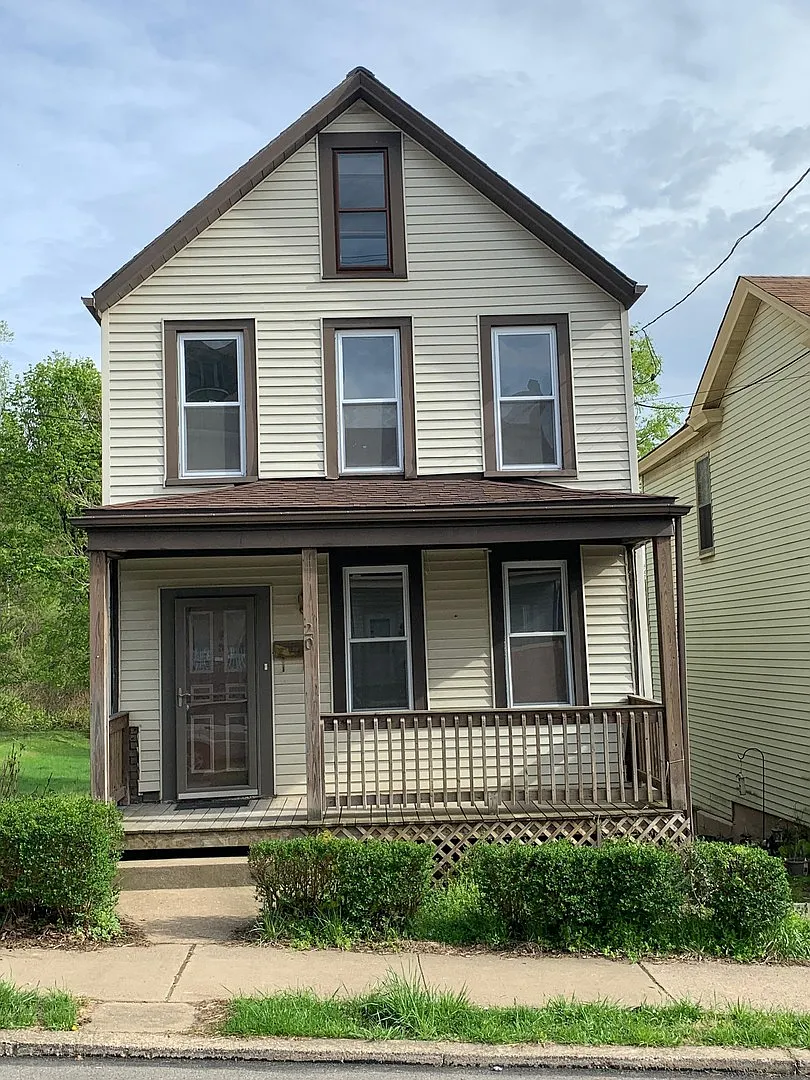 20 Sylvania Ave photo 1