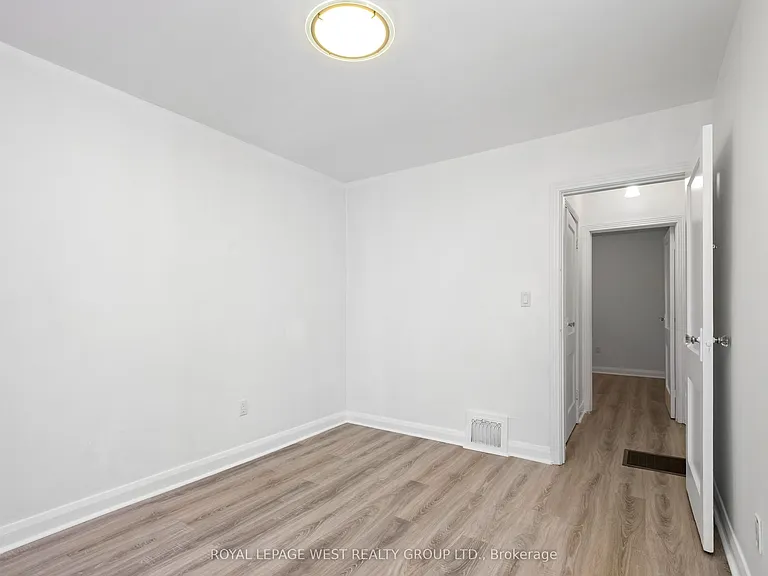 24 Barker Ave — Photo 20