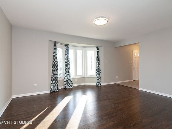 4th image of 506 Nelson Ln