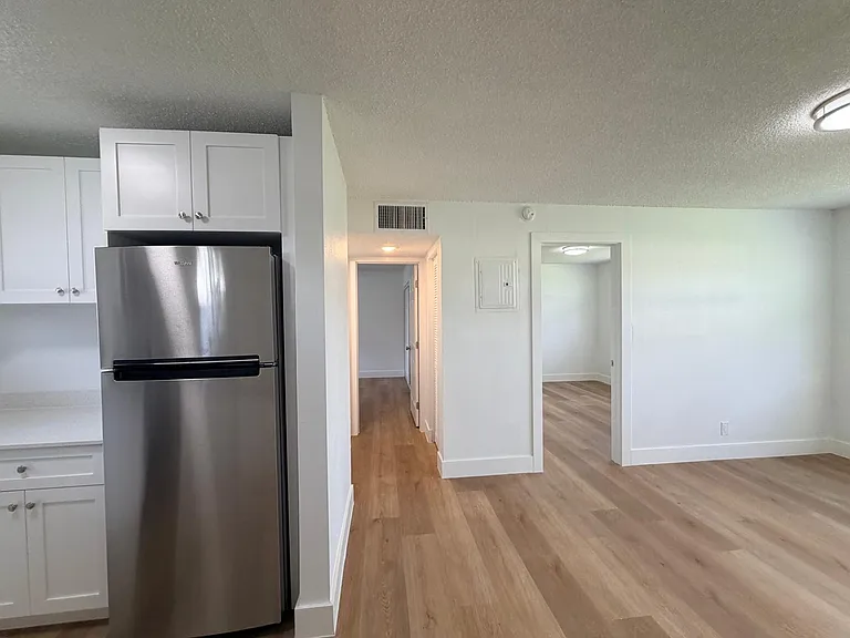 5661 SW 36th Ct #105 — Photo 2