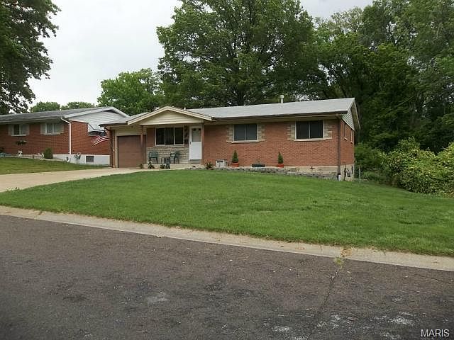 1st image of 579 Clager Dr