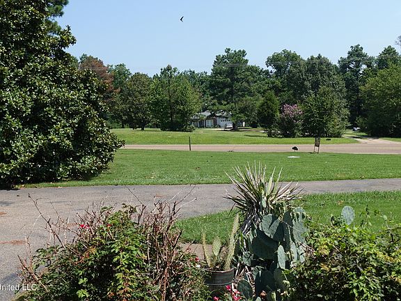 5th image of 2877 Highway 178 W