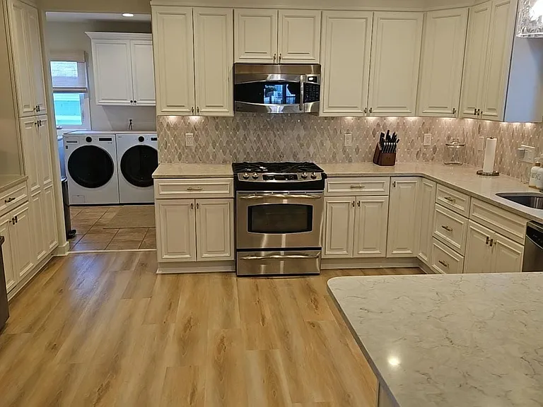 107 S Dover Ave — Photo 25