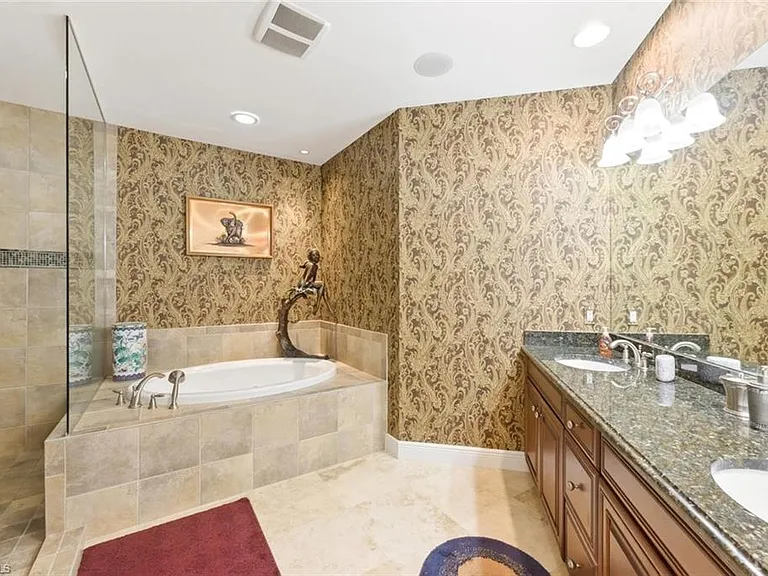 2538 Marquesa Royale Ln #Penthouse 5-301 — Photo 32