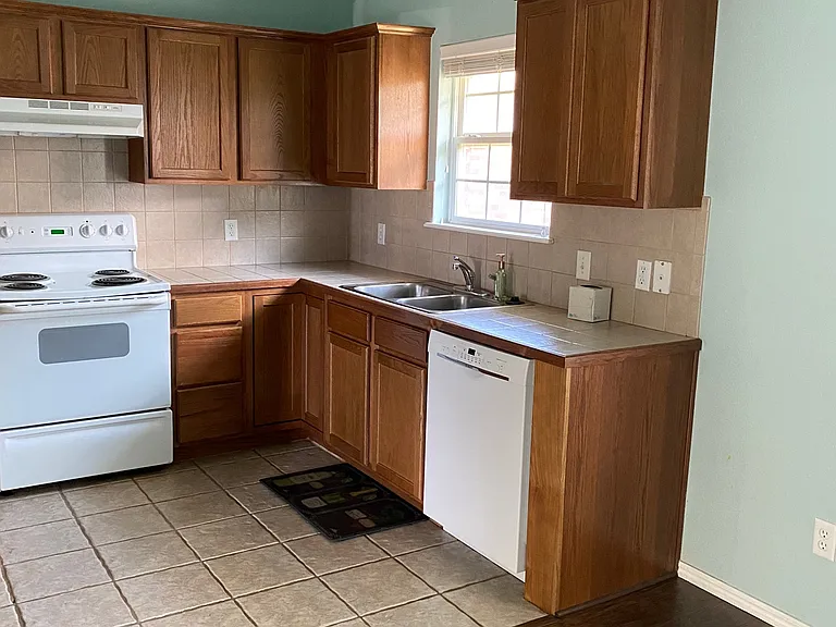 3610 Ellis Ave — Photo 9