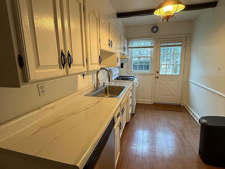 345 Old Trail Rd — Photo 11