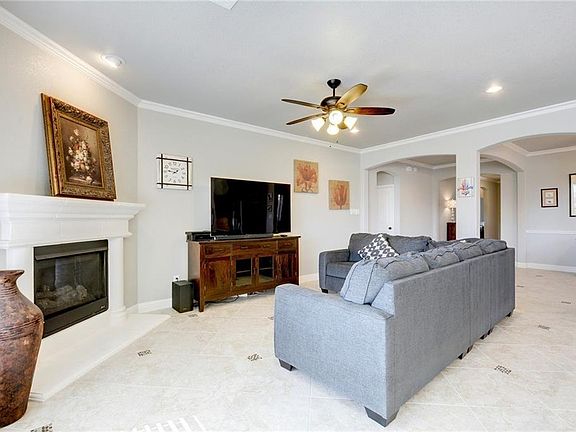 5th image of 540 Mistflower Springs Dr