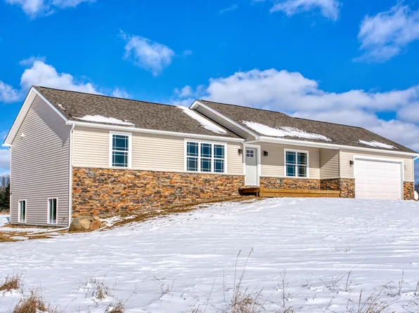 9624 Iosco Ridge Dr, Gregory, MI 48137