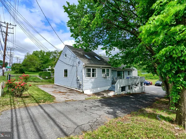 4315 Washington Blvd, Halethorpe, MD 21227