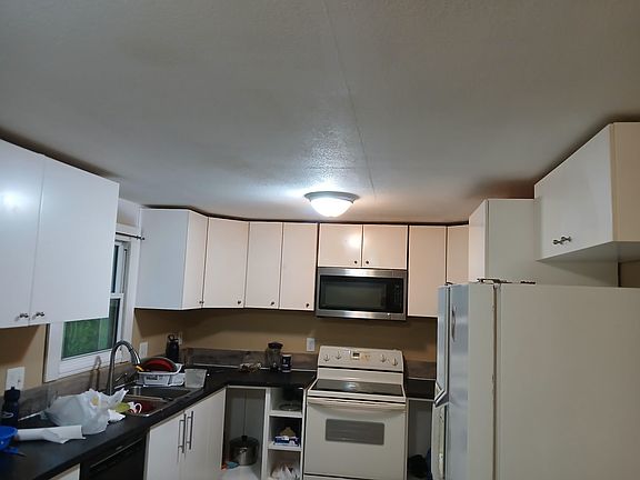 4th image of 7823 Armstrong Ave