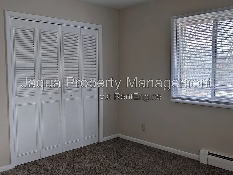 2135 Cambridge Dr #2-D — Photo 9