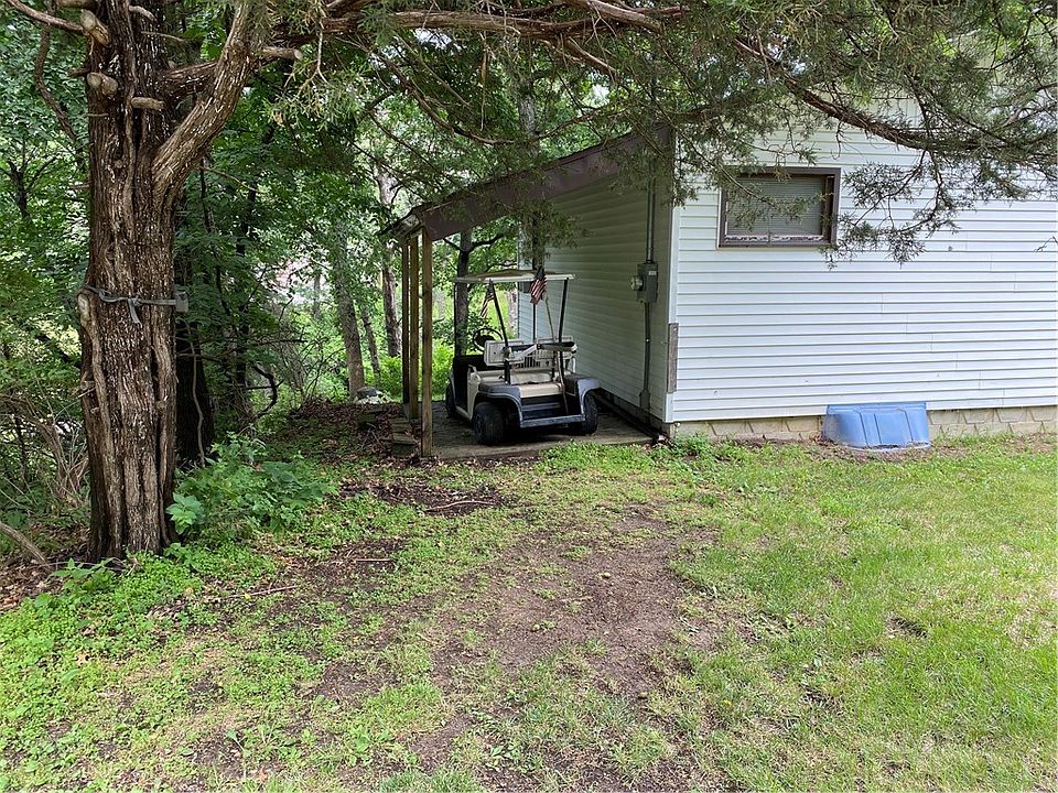 1st image of 1063 Lakeshore Dr