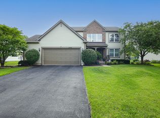 9446 Welsh Ln, Huntley, IL 60142