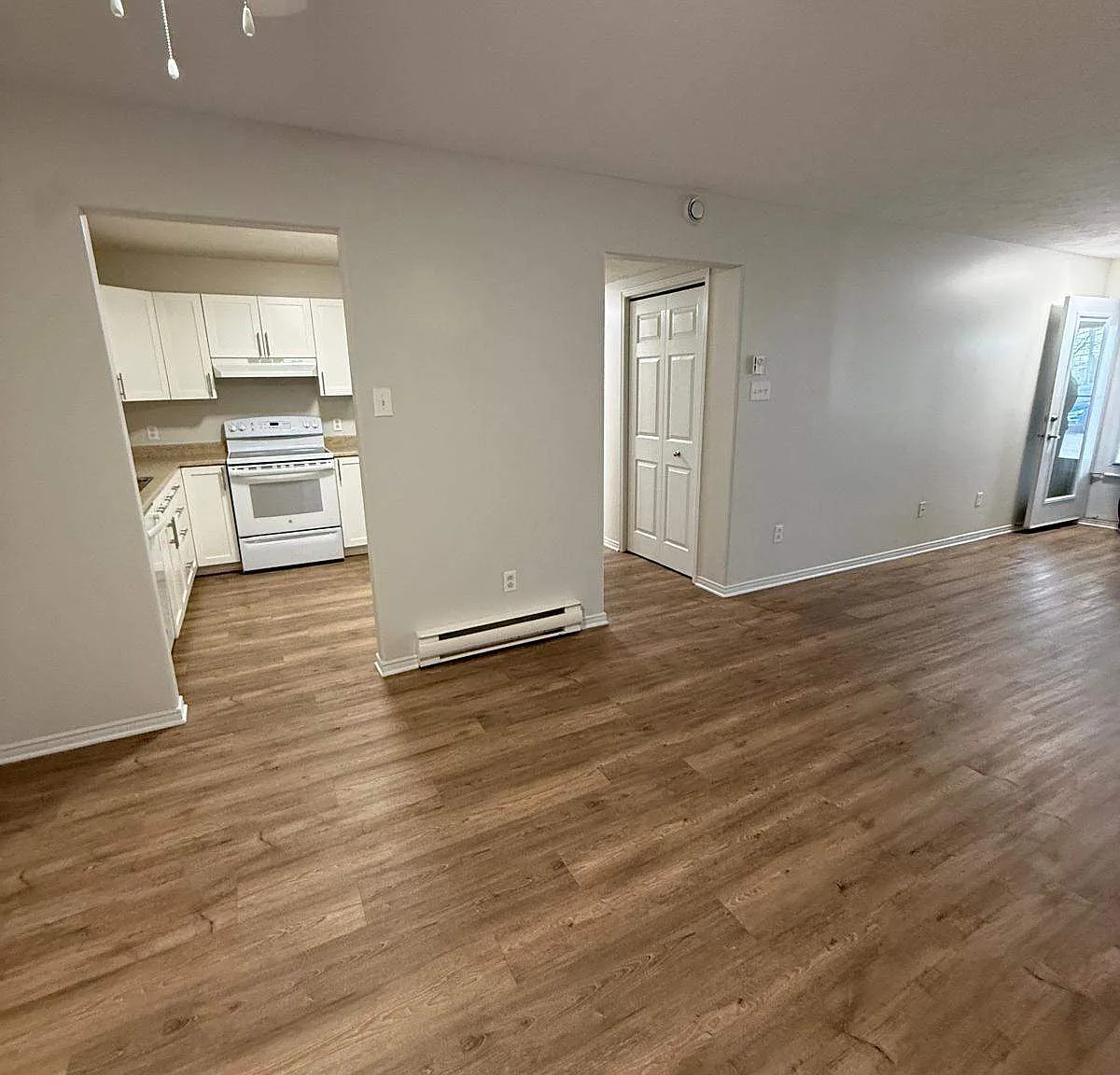 186 Mapleton Rd — Photo 3
