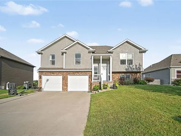19224 Tomahawk Ln, Saint Joseph, MO 64505