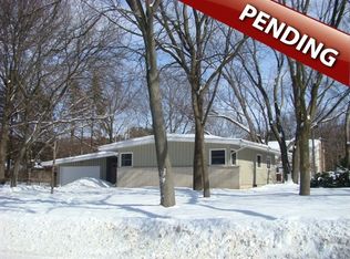 1117 Valley Stream Dr, Madison, WI 53711