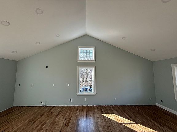4th image of 91 Coffey Hill Rd