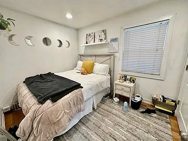 2905 W Lyndale St #2 — Photo 10