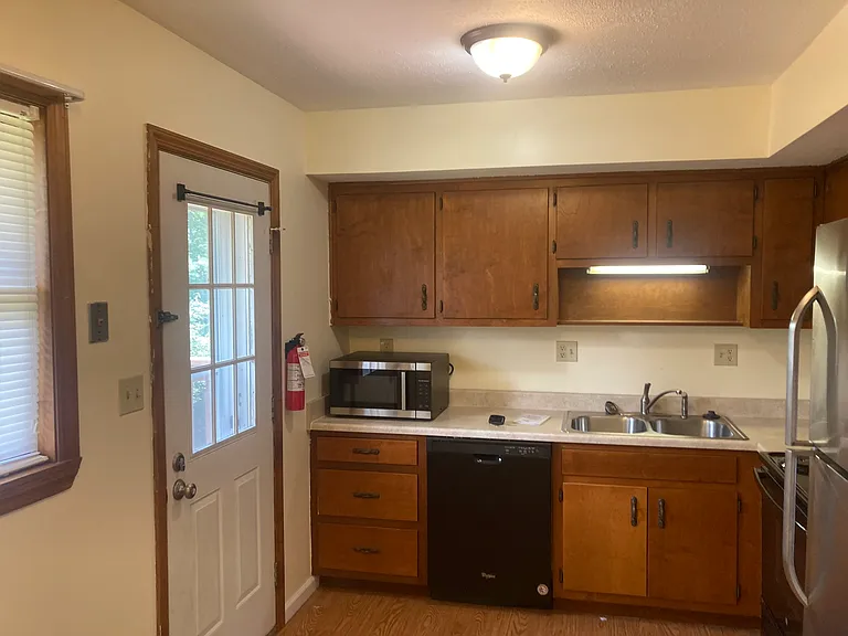 3121 Shellers Bnd — Photo 6