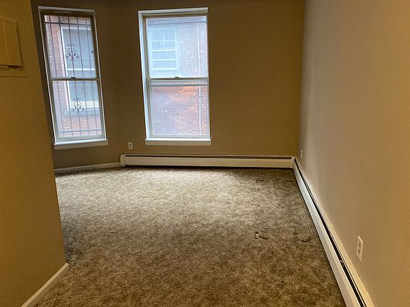 3rd image of 118 Cottage St APT 7
