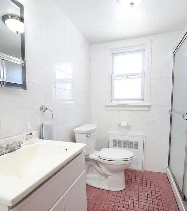 1st image of 649 Clawson St