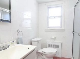 649 Clawson St, Staten Island, NY 10306