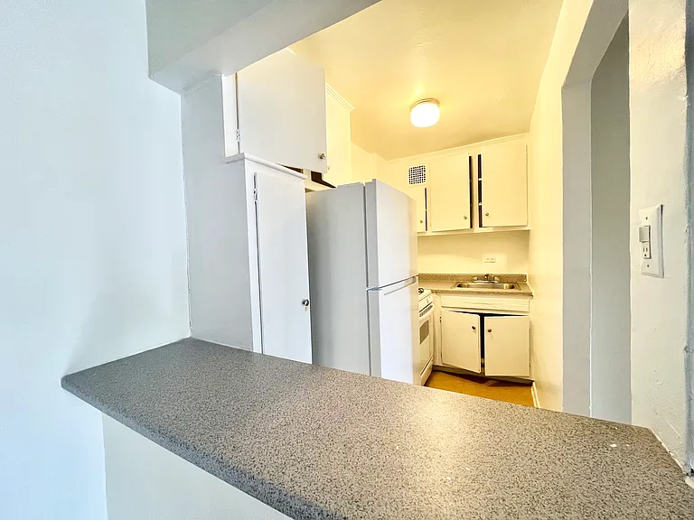 2792 Bragg St #305 — Photo 9