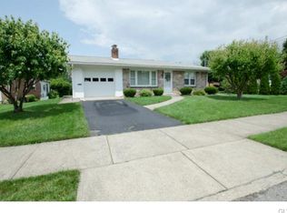 723 Decatur St, Bethlehem, PA 18017