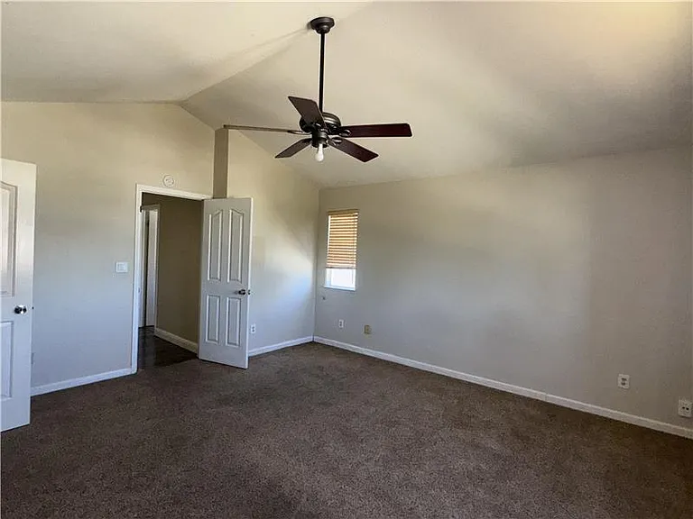4109 Richard Way — Photo 10