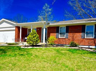 2755 Firelight Dr, Saint Louis, MO 63129