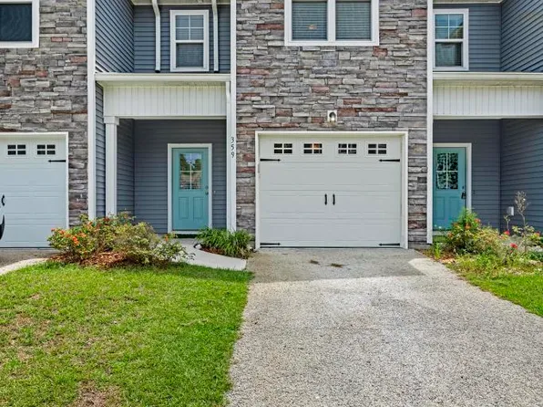 359 S Stingray Lane, Sneads Ferry, NC 28460