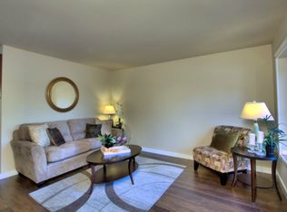 22834 NE 25th Way, Sammamish, WA 98074