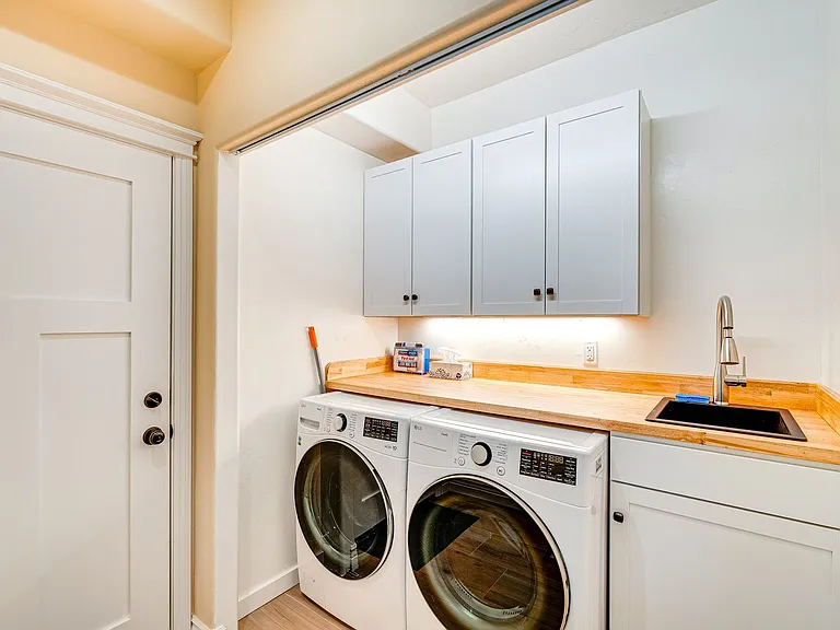 Laundry Room Cabinet