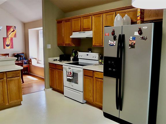 2nd image of 9304 Newport Ln