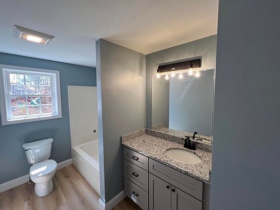 2nd image of 17 Dorsey St