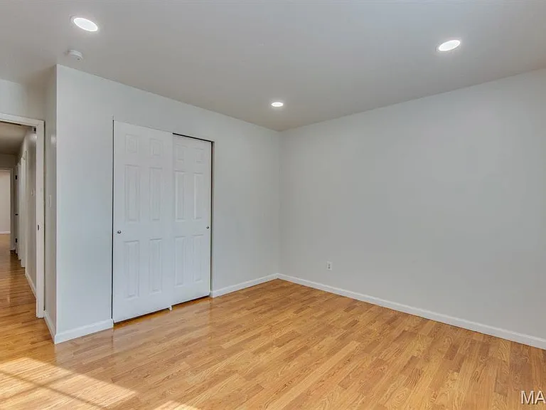 359 Palermo Dr — Photo 24