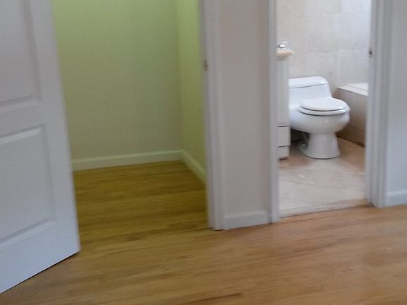 4th image of 22415 59th Ave #1