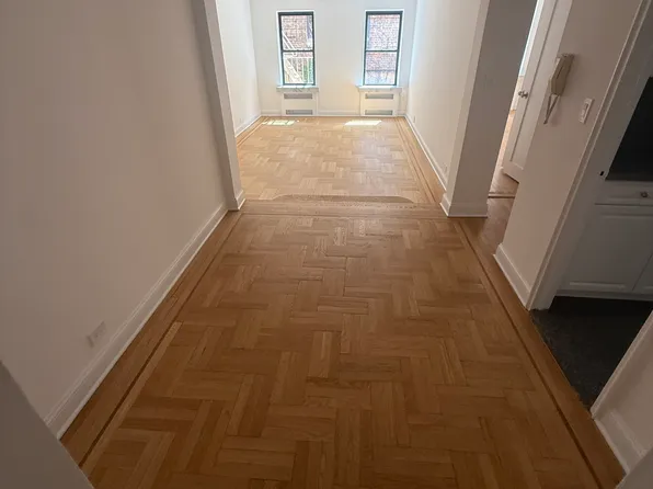 330 E 71st St APT 1J, New York, NY 10021