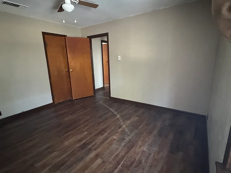 706 N Goos Blvd — Photo 4