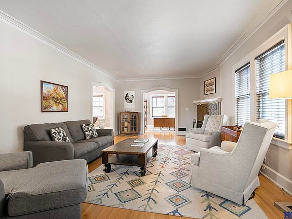 3rd image of 2501 Lafayette Ave