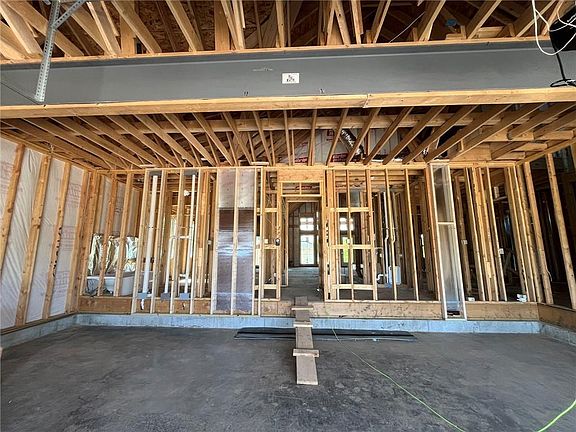 3rd image of 500 Bentwater Dr